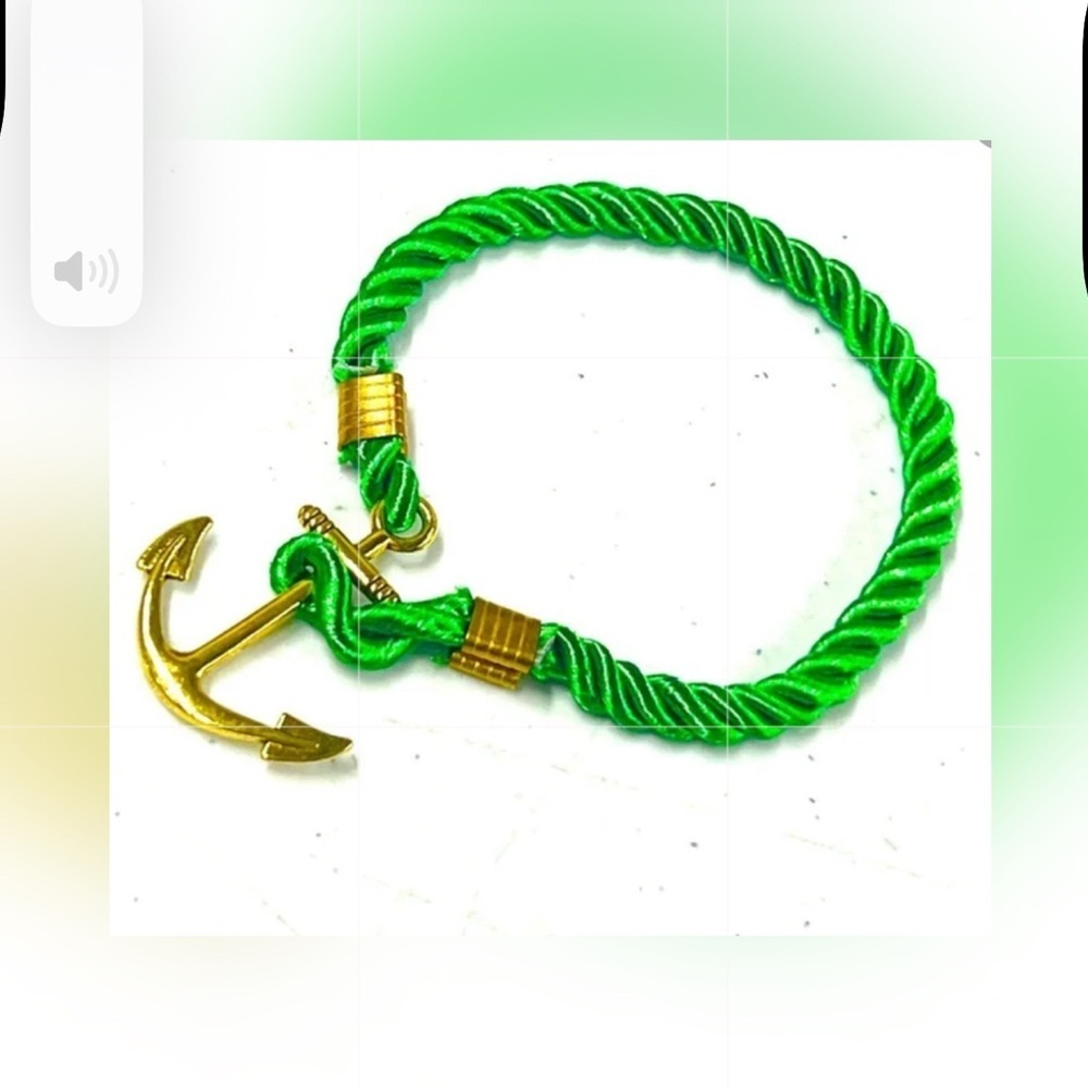 St Patrick’s Day Boutique Nautical Gold, snd White anchor bracelet - Picture 3 of 4